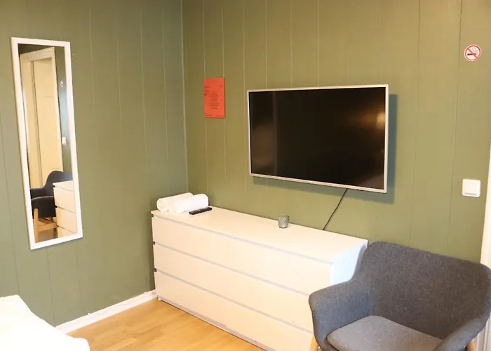 Spacious 3br - Fast Wi-fi - Free Parking - Near Oslo Airport & - Les Homes *